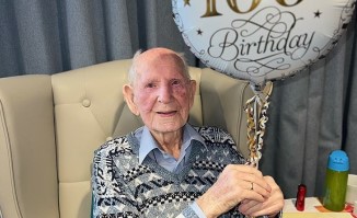 Picture of Wilf Bateman celebrating his 100th birthday at Llys Raddington