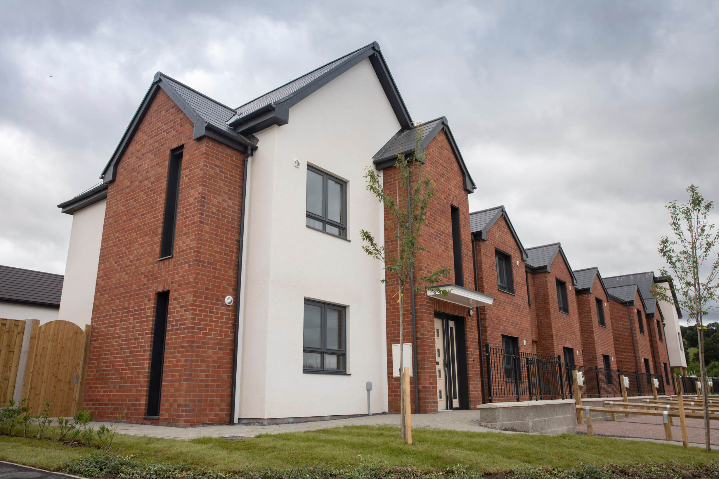 Minister visits new housing development in Ruthin