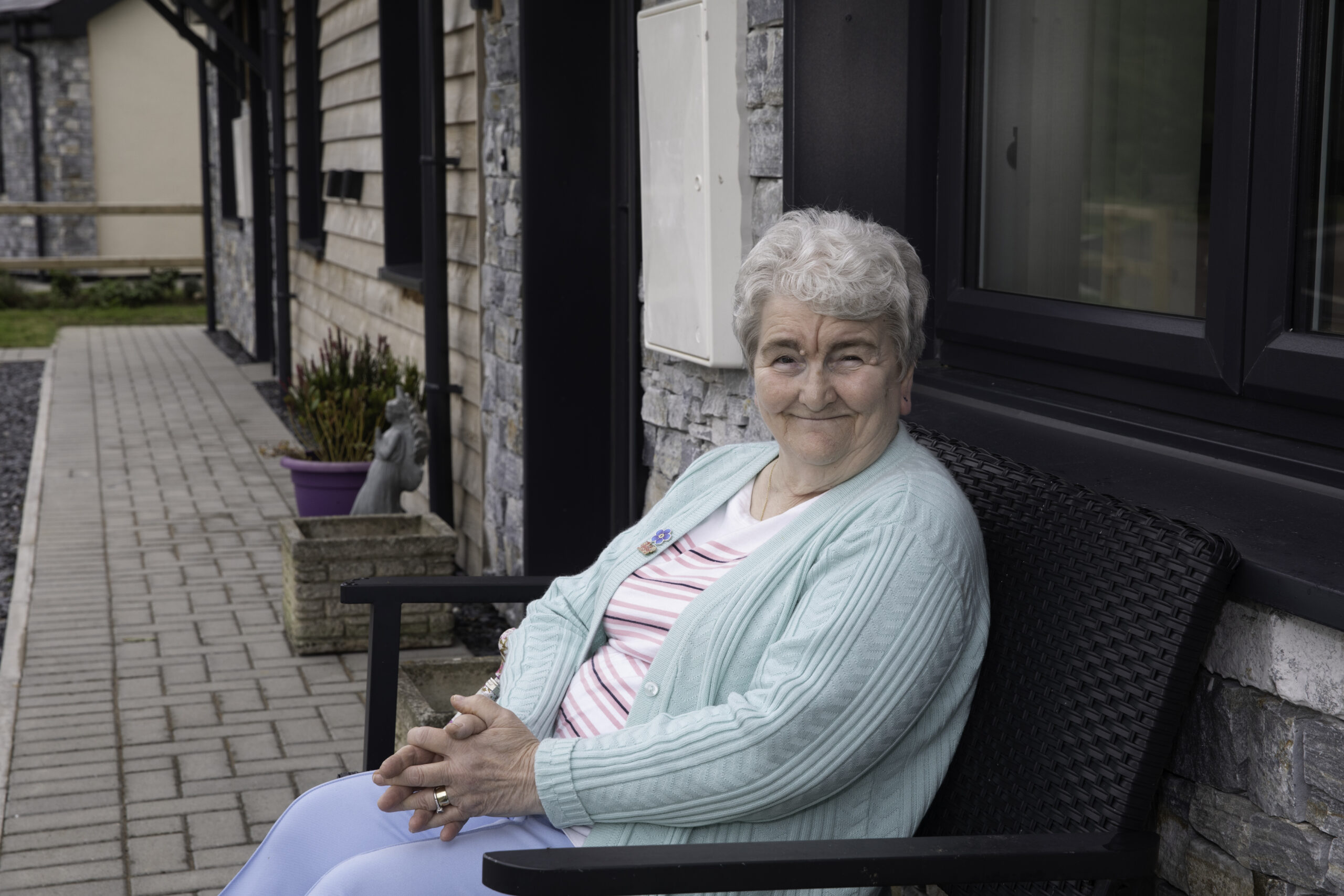 “It’s the best place I’ve ever lived” A Delighted Resident Moves into Her New Home at Hen Bentre Pwylaidd, Gwynedd